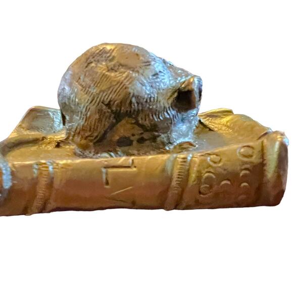 Louis-Albert Carvin Bronze Sculpture Of Mouse Resting On A Book 3x2x2 1/2” - Picture 4 of 8